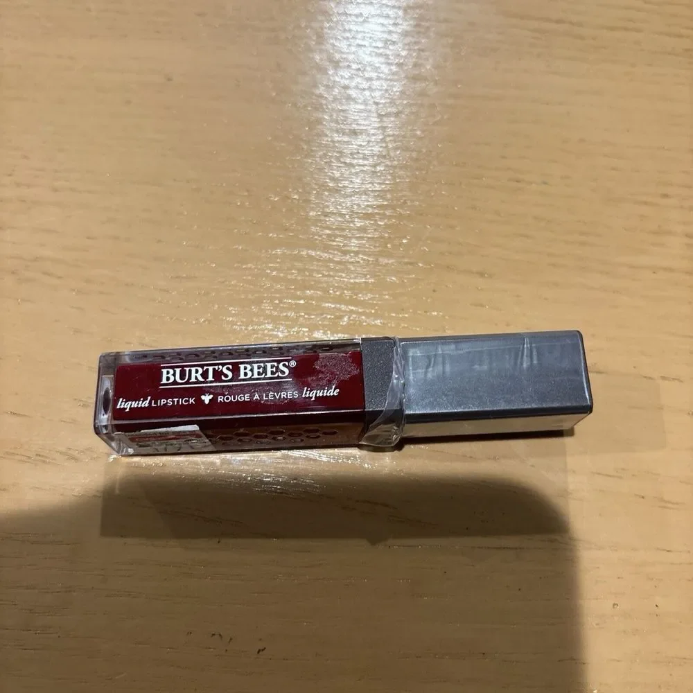 Burt's‎ Bees: Liquid Lipstick in #822 Garnet Glacier 0.21 oz New Sealed